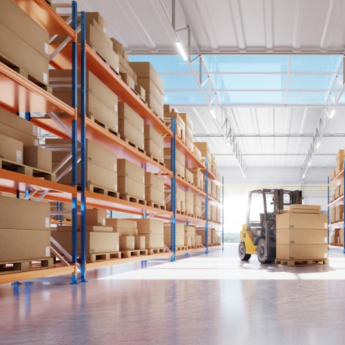 A THR desenvolve indicadores em Power BI para Estoque e Logística, possibilitando controle de níveis, giro, rupturas e acuracidade em tempo real.